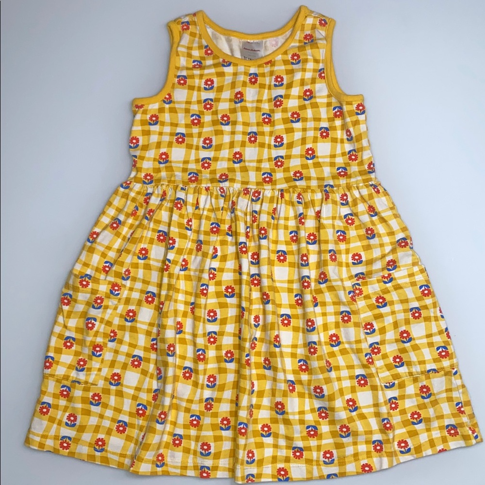 Hanna Andersson yellow wavy daisy sleeveless pocket dress sz8